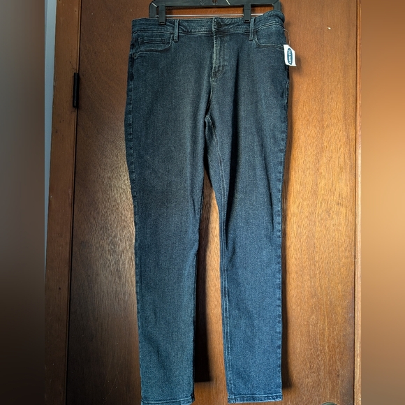 Old Navy Dark Blue Women's Skinny Jeans - Picture 2 of 8